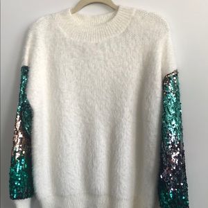 Woman Cozy Sweater by Wishlist Sequen MEdium / Lrg